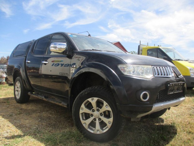 Mitsubishi L 200 Pick Up 2.5 D DC Warrior editio