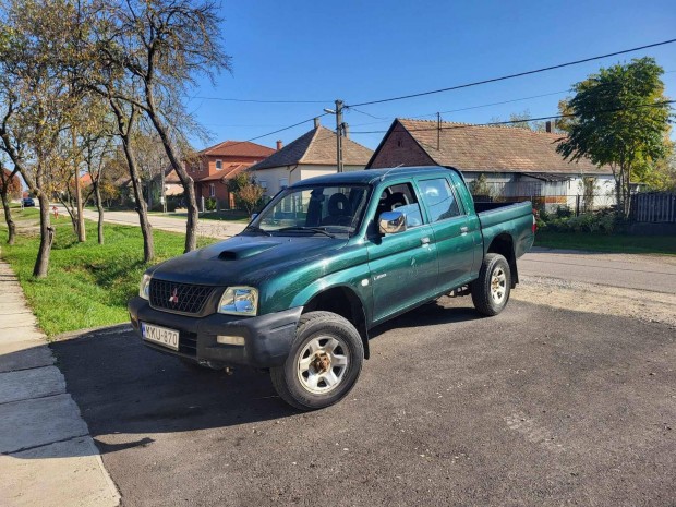 Mitsubishi L 200 Pick Up 2.5 TDI DK Silverline 4WD