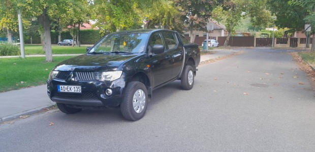 Mitsubishi L 200 Pick Up 2.5 TD DC Instyle Spor...