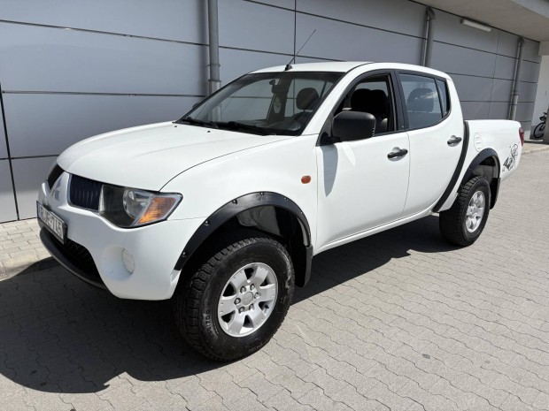 Mitsubishi L 200 Pick Up 2.5 TD DC Intense Plus...