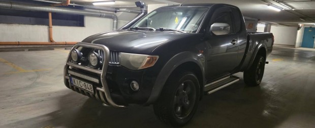 Mitsubishi L 200 Pick Up 2.5 TD SC Inform Terep...