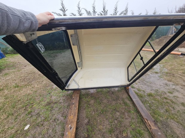 Mitsubishi L 200 (2003) Plat�doboz Maxtop