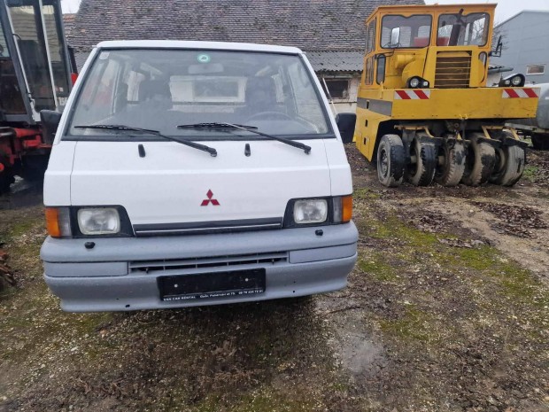 Mitsubishi L 300 2.0 Teljesen Feljtott. jsze...