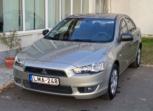 Mitsubishi Lancer 1.5 Inform Magyarorszgi - Ki...