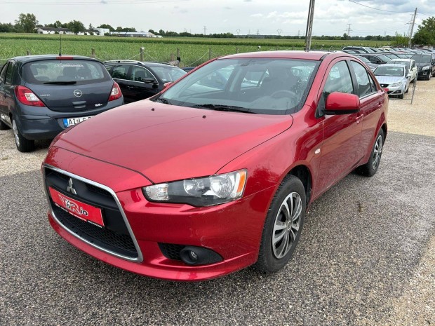 Mitsubishi Lancer 1.5 Invite 3 év garanciával ....