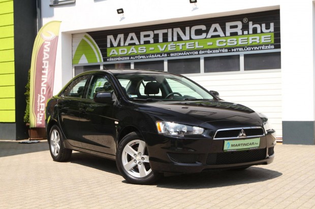 Mitsubishi Lancer 1.5 Invite Panther Schwarz me...