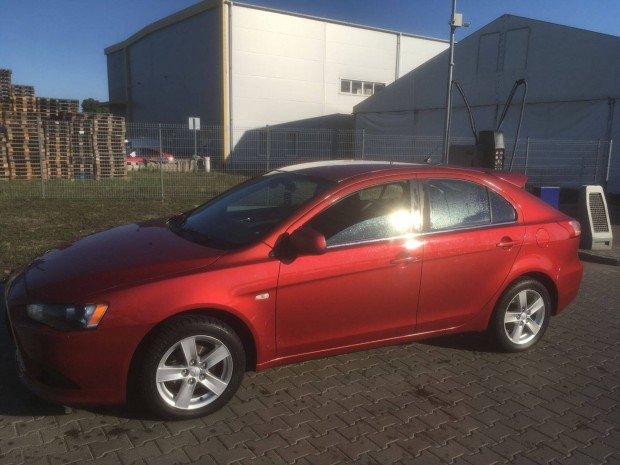Mitsubishi Lancer 1.5 Invite Sportback �j M�szaki