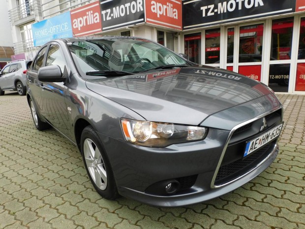 Mitsubishi Lancer 1.5 Invite Sportback! Szerviz...