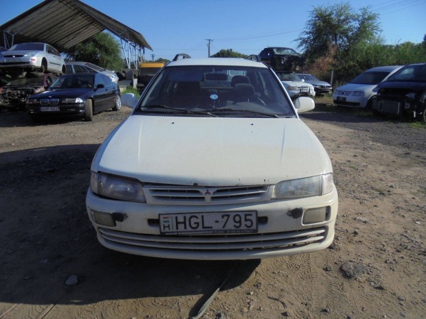 Mitsubishi Lancer 1.6 GLX 83KW 2000vj. Bontott alkatrszek!