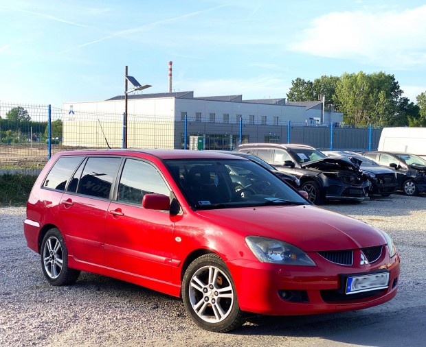 Mitsubishi Lancer 1.6 Invite