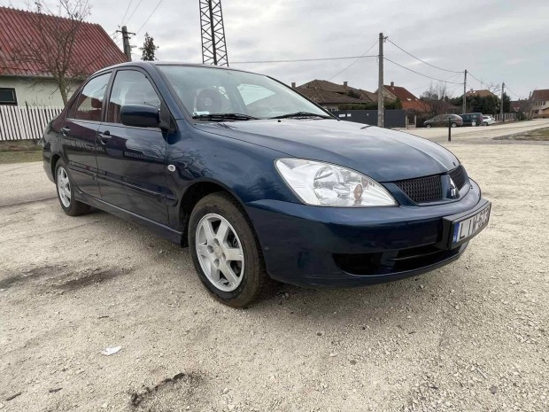 Mitsubishi Lancer 1.6 Invite ACC