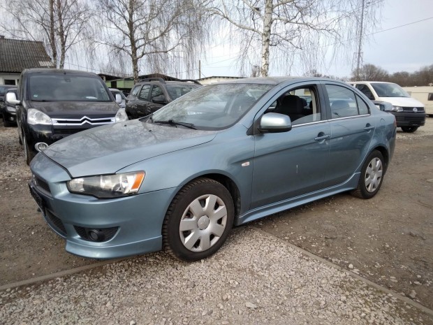 Mitsubishi Lancer 1.8 Intense Enyhn srlt!178...