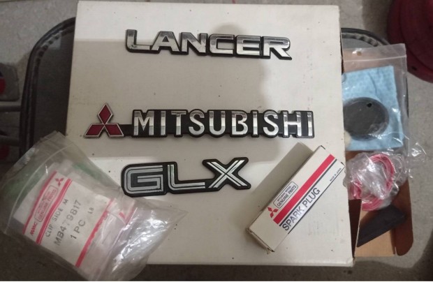 Mitsubishi Lancer Glx emblma