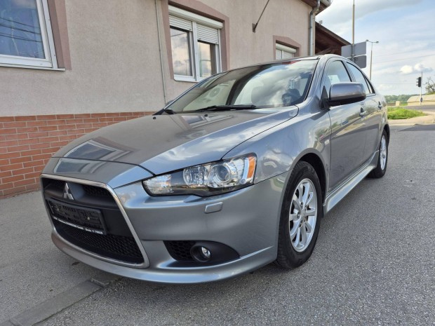 Mitsubishi Lancer Sportback 1.6 Intense AS&G Sé...