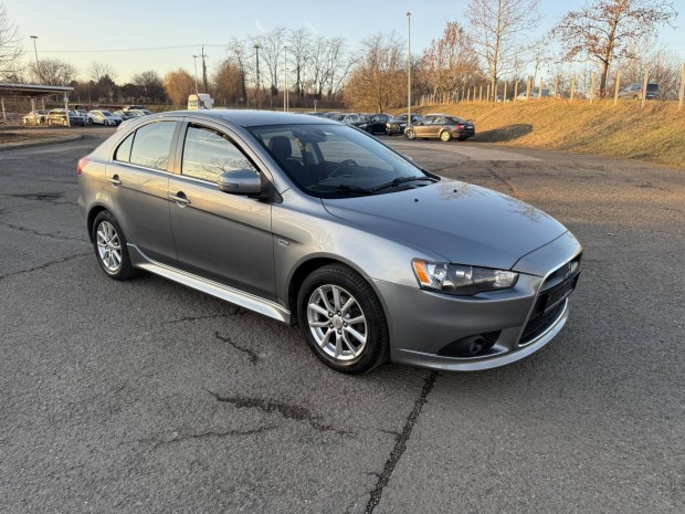 Mitsubishi Lancer Sportback 1.6 Intense AS&G j...