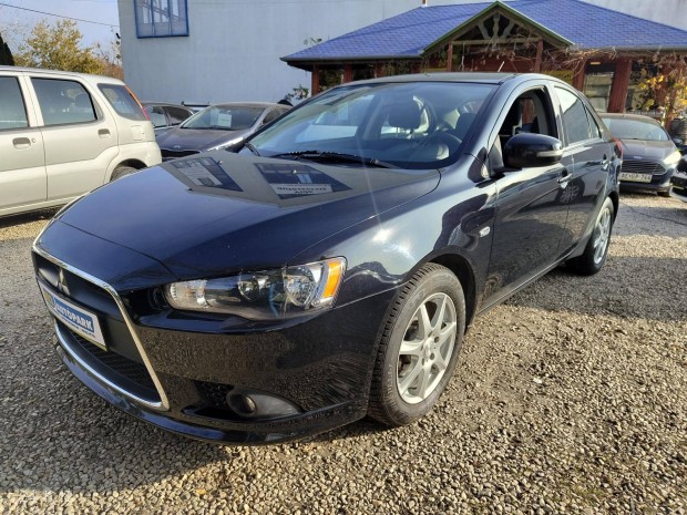 Mitsubishi Lancer Sportback 1.6 Invite 1 Tulajo...