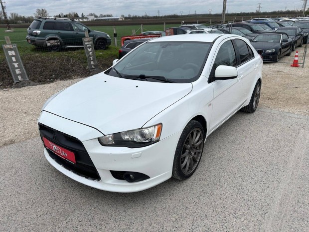 Mitsubishi Lancer Sportback 1.6 Invite 3 �v kit...
