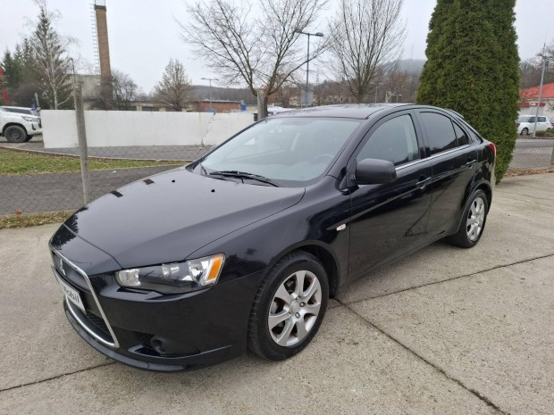 Mitsubishi Lancer Sportback 1.6 Invite Srlsm...