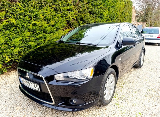 Mitsubishi Lancer Sportback 1.6 Invite Xenon /...