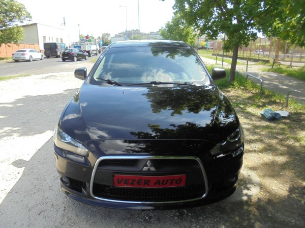 Mitsubishi Lancer Sportback 1.8 Invite Tempomat...