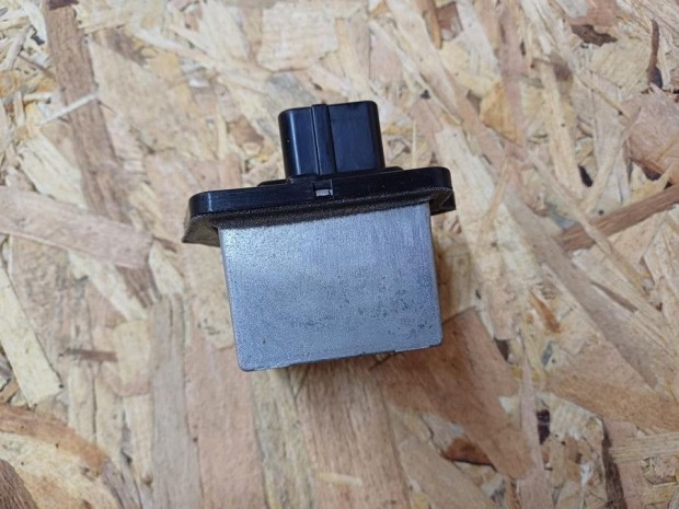 Mitsubishi Lancer VIII (2008-2017) F�t�motor  Ellen�ll�s