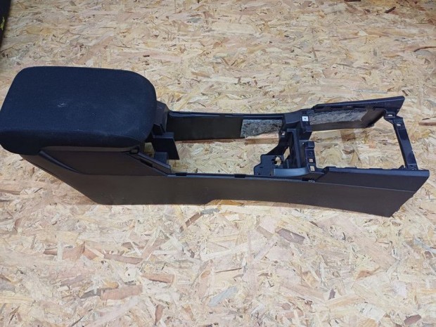 Mitsubishi Lancer VIII (2008-2017) K�ny�kl�