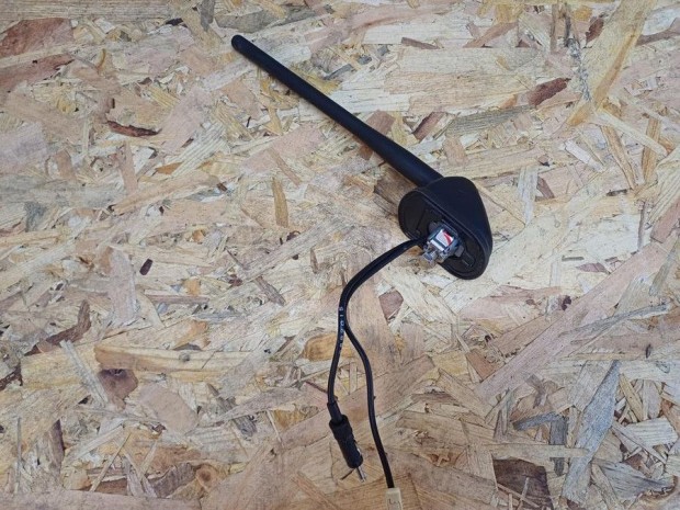 Mitsubishi Lancer VIII (2008-2017)  Antenna