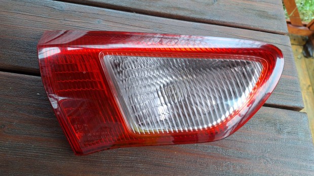 Mitsubishi Lancer VIII sportback h�ts� l�mpa