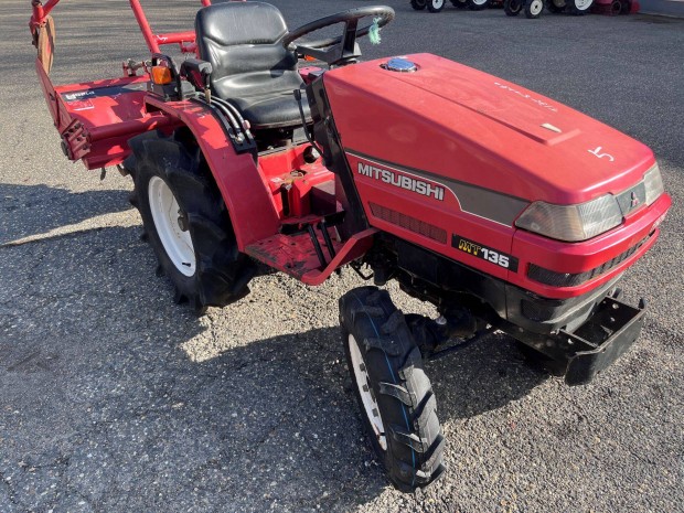 Mitsubishi MT135 hasznlt japn kistraktor