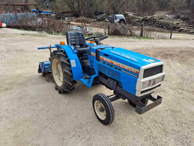 Mitsubishi MT1601 kistraktor 16 l�er�s