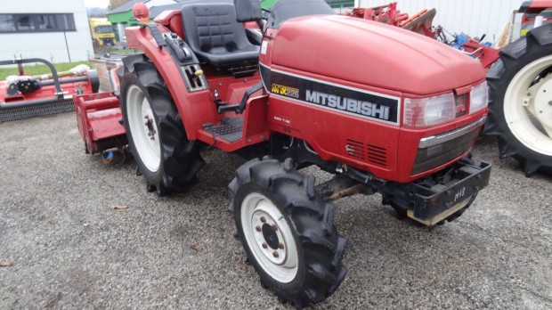 Mitsubishi MTX225D japn kistraktor talajmarval elad!