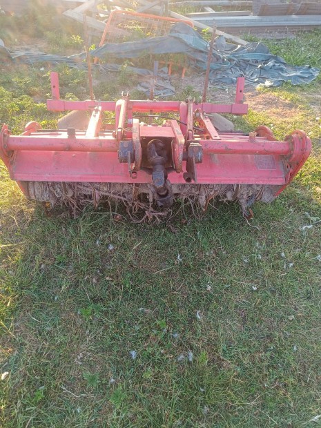 Mitsubishi MT 16 kistraktor