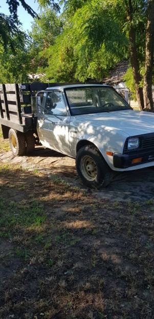 Mitsubishi Mighty Max stake bed