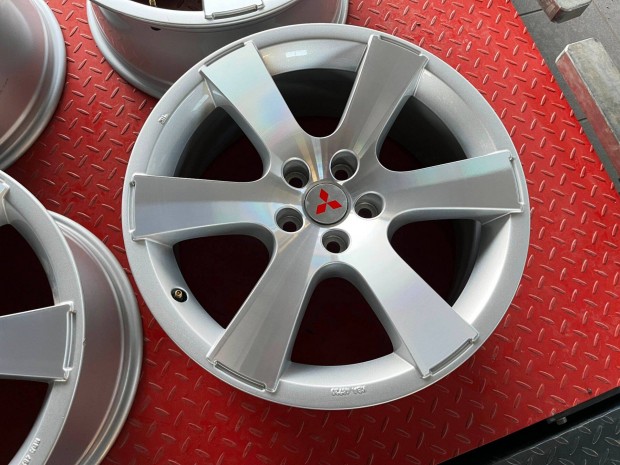 Mitsubishi Outlander 19" 5x114,3 gyri alufelni 19 coll ASX