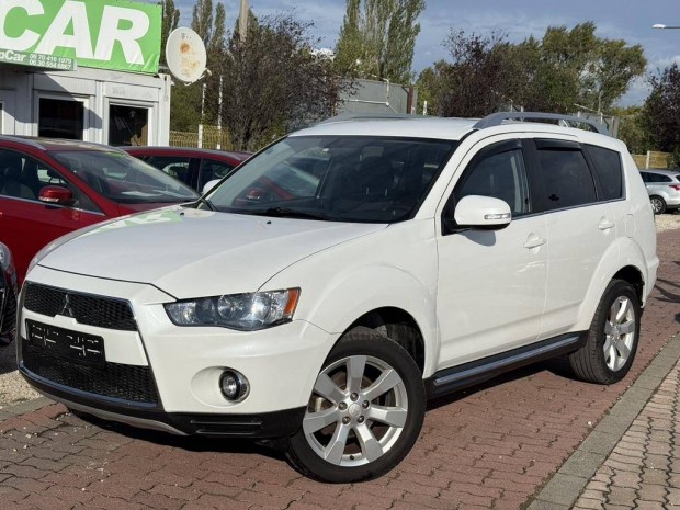 Mitsubishi Outlander 2.0 Mivec Intense Plus 2WD...