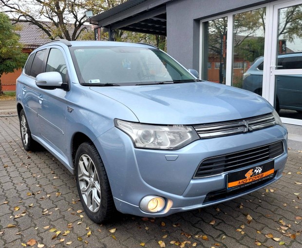 Mitsubishi Outlander 2.0 Phev Instyle Navi 4WD...