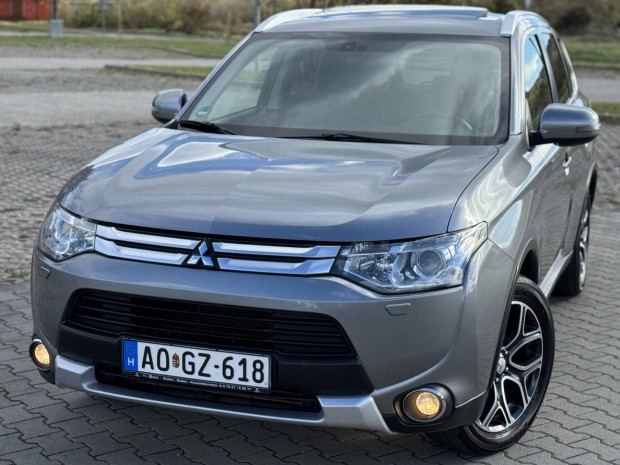 Mitsubishi Outlander 2.2 DI-D Instyle Navi 4WD