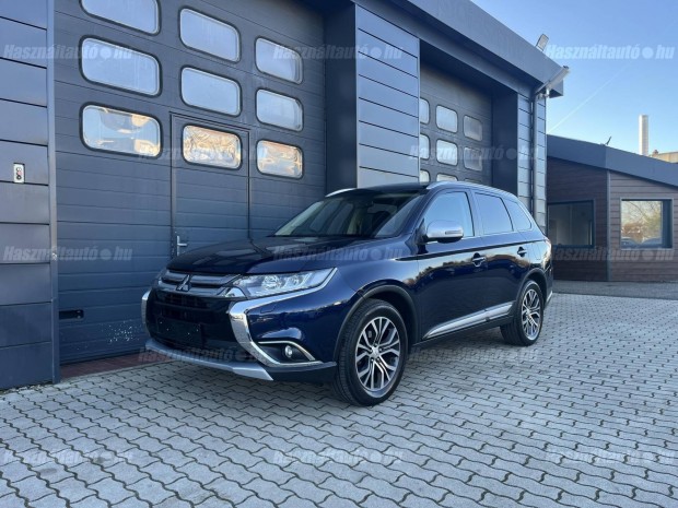 Mitsubishi Outlander 2.2 DI-D Instyle Navi 4WD...