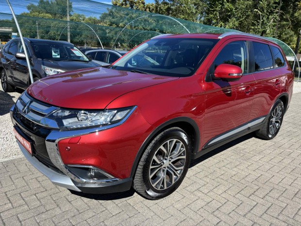 Mitsubishi Outlander 2.2 DI-D Instyle Premium 4...