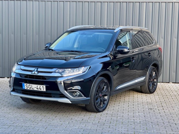 Mitsubishi Outlander 2.2 DI-D Intense Plus 4WD...