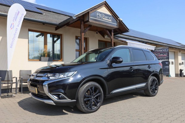 Mitsubishi Outlander 2.2 DI-D Intense Plus 4WD...