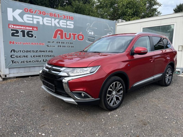 Mitsubishi Outlander 2.2 DI-D Intense Plus 4WD...