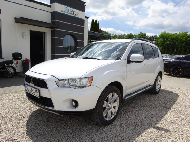 Mitsubishi Outlander 2.2 D Instyle 2WD!!Xenon!!...