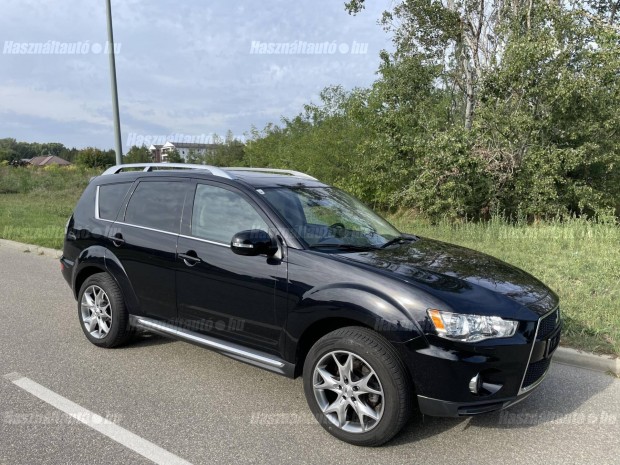 Mitsubishi Outlander 2.2 D Instyle Navi TC-SST