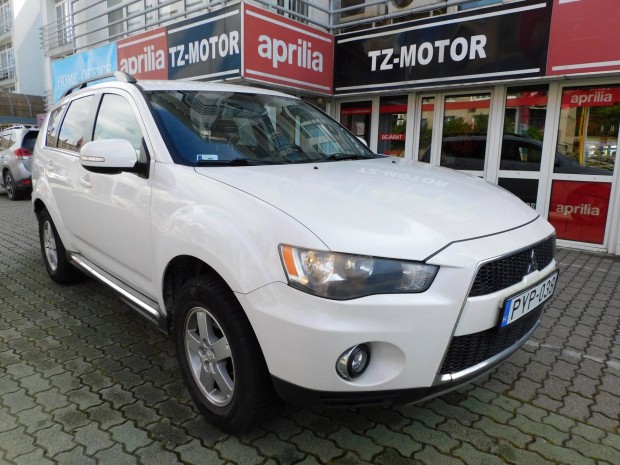 Mitsubishi Outlander 2.2 D Instyle Navi TC-SST EU5