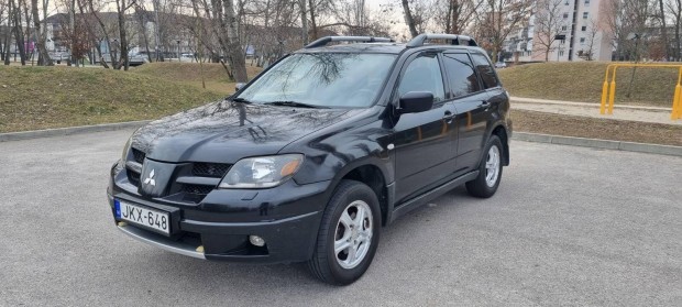 Mitsubishi Outlander 2.4 Intense Leather 4WD (A...