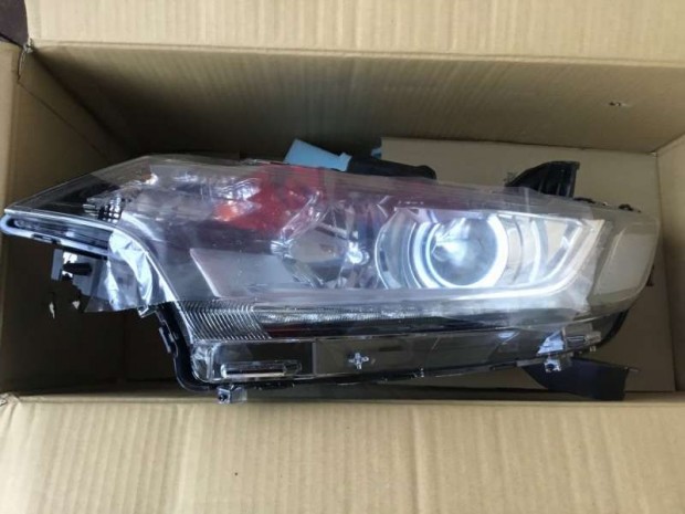 Mitsubishi Outlander IV fényszóró első bal 8301C853