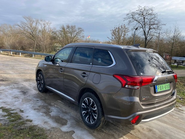 Mitsubishi Outlander Phev