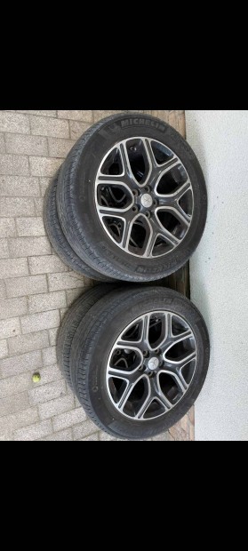 Mitsubishi Outlander kerk elad