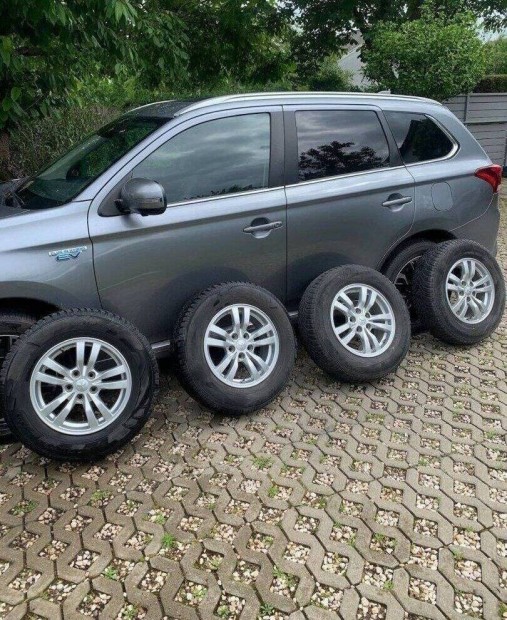 Mitsubishi Outlander téli kerék garnitúra szép állapotban gyári